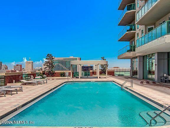 Building Photo - 1431 Riverplace Blvd