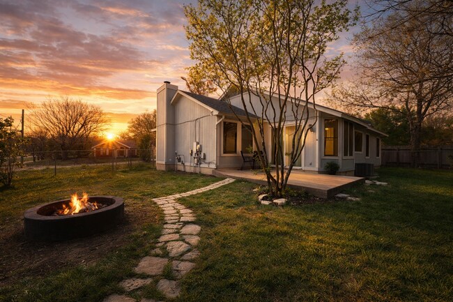 Building Photo - 3 BED 2 BATH AUSTIN TX!!! NEW MANAGEMENT!!!!