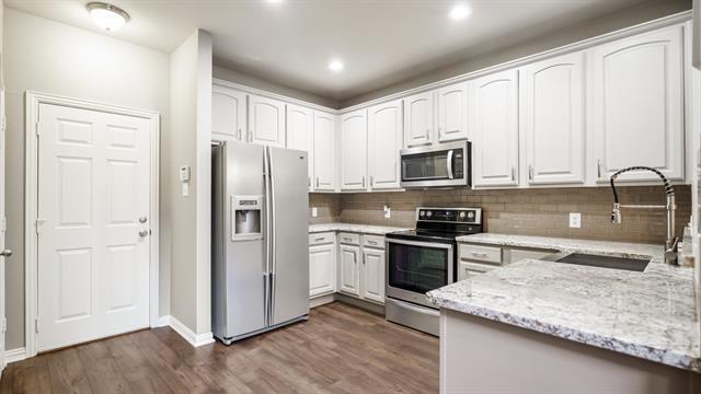 Building Photo - 3213 Carlisle St