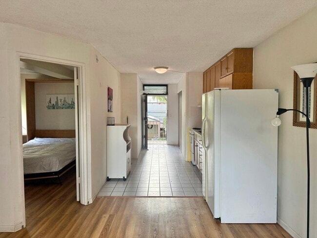 Building Photo - 424 Walina St