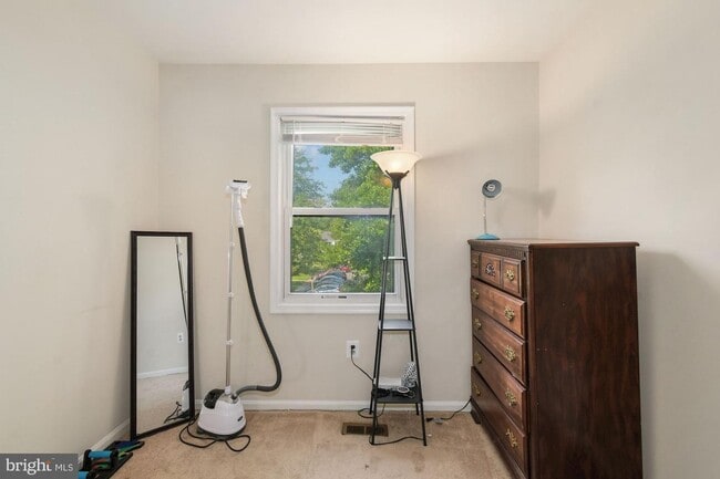 Building Photo - 4916 Van Masdag Ct