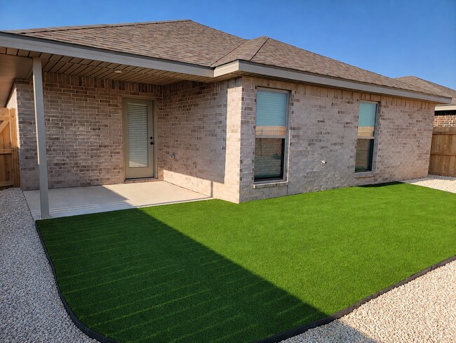 Building Photo - BRAND NEW 3 Bedroom 2 Bath 2 Car Garage