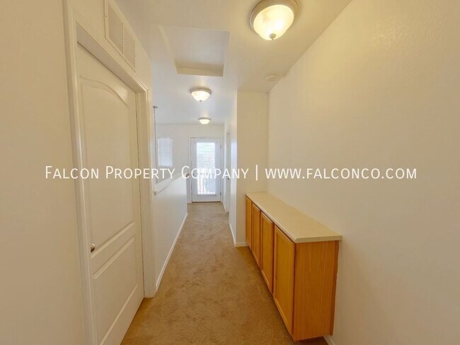 Building Photo - 6627 Silverwind Cir