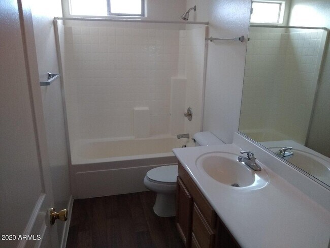 Building Photo - 11392 W Mountain View Dr