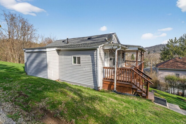 Building Photo - 134 Quincey St