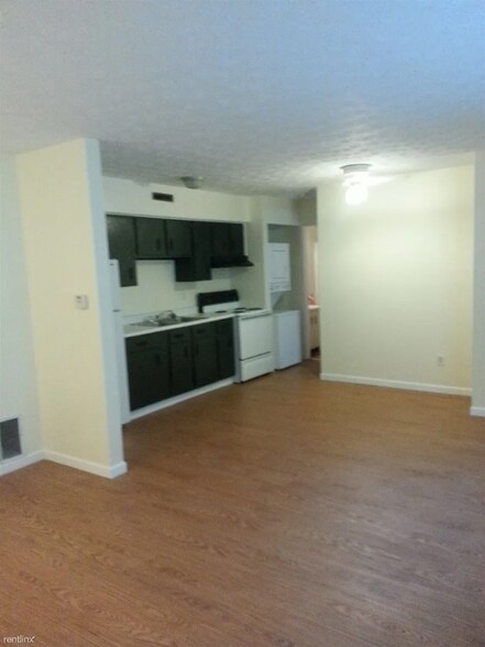 Primary Photo - 1725 Watson Rd SE