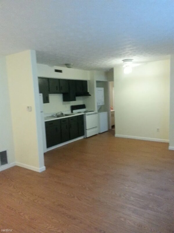 Building Photo - 1725 Watson Rd SE