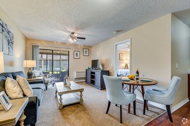 Model Apartment - Wyndham Lakes