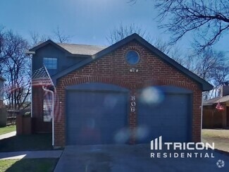 Building Photo - 806 Gable Ave