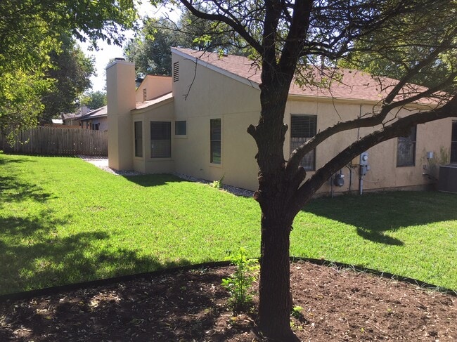 Building Photo - 13034 N Run