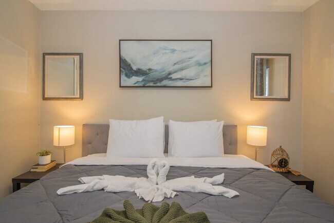 Building Photo - 1930 16th Ave