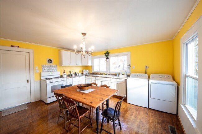 Primary Photo - 345 Dorr Edson Rd #2