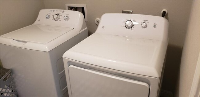 Building Photo - 140 Feather Grass Ave