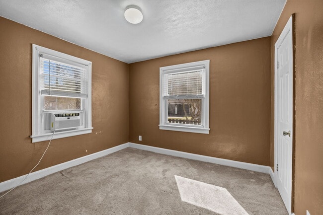 Building Photo - 9120 Granby St