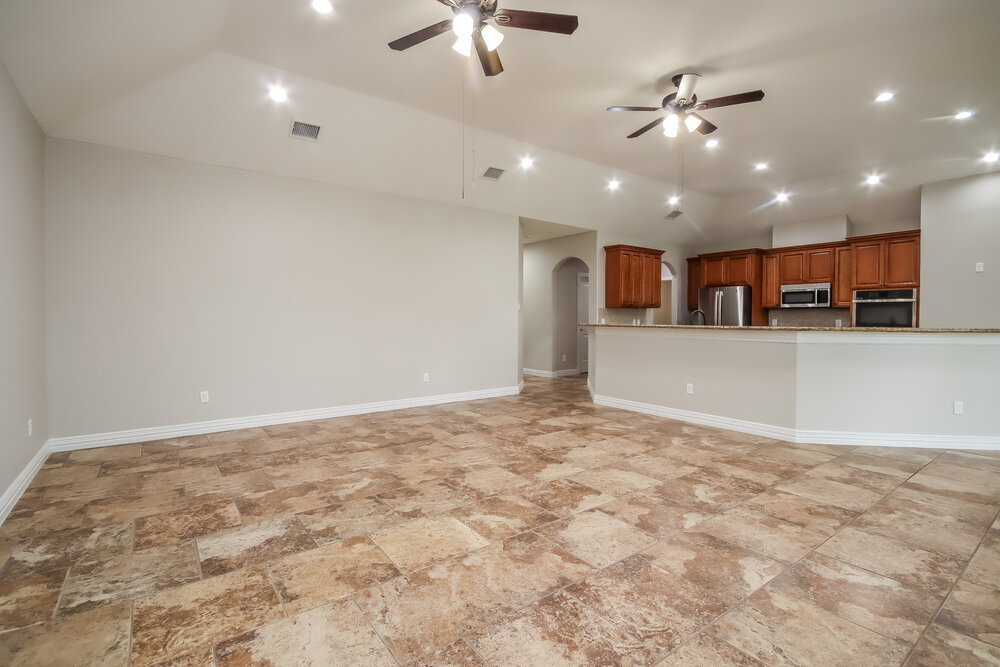Building Photo - 610 New London Dr