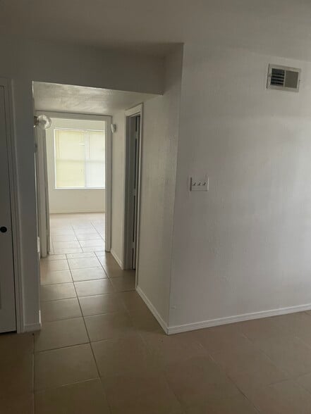 Hallway - 1638 Starboard Dr