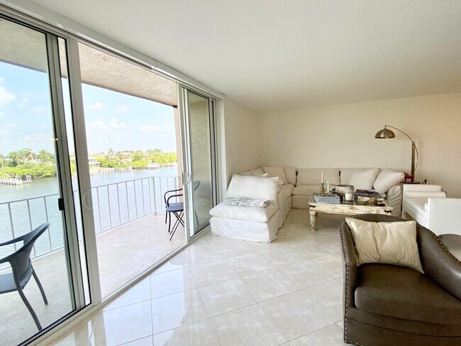 Building Photo - 3575 S Ocean Blvd