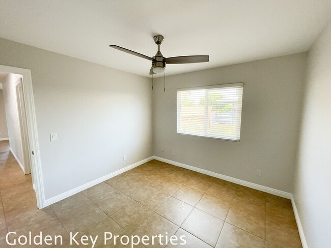 Building Photo - Beautifully Updated 2 Bedroom in Prime Carlsbad Village Location!