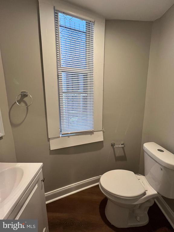 Building Photo - 1812 Rutland Ave