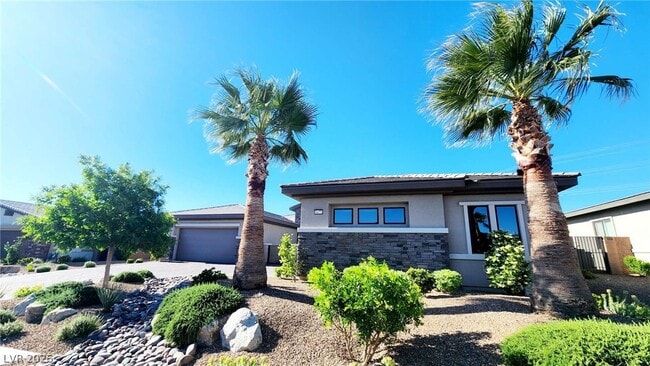 Building Photo - 8477 Wolf Mountain Ct