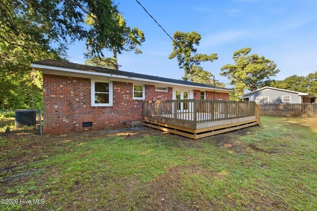 Building Photo - 130 Mohican Trail