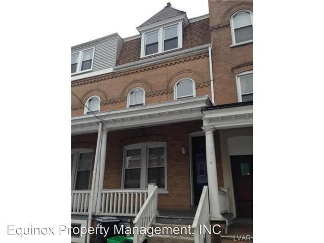 Primary Photo - 218 N Madison St