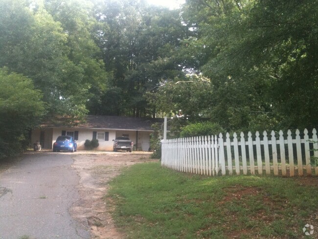 Building Photo - 155 Glenhaven Ave