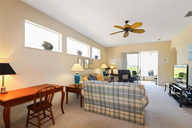 Building Photo - 20846 Queen Alexandra Dr