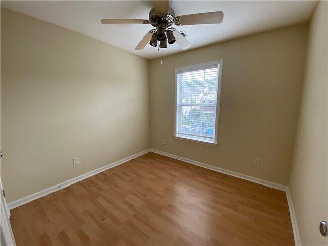 Building Photo - 1285 Kilmington Ct