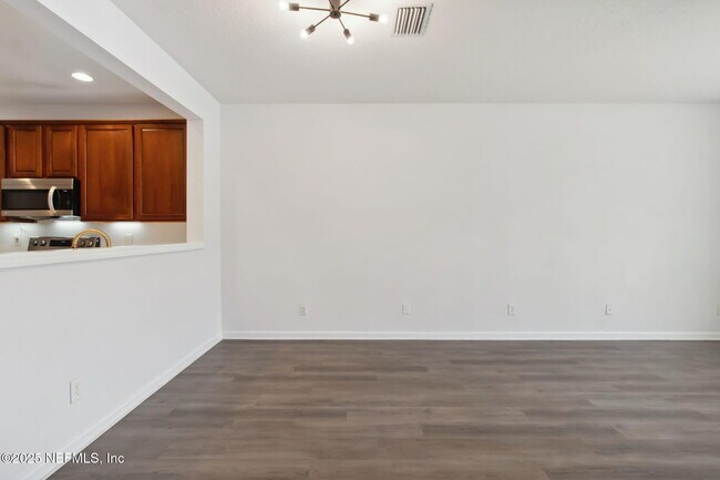 Building Photo - 13362 Stone Pond Dr
