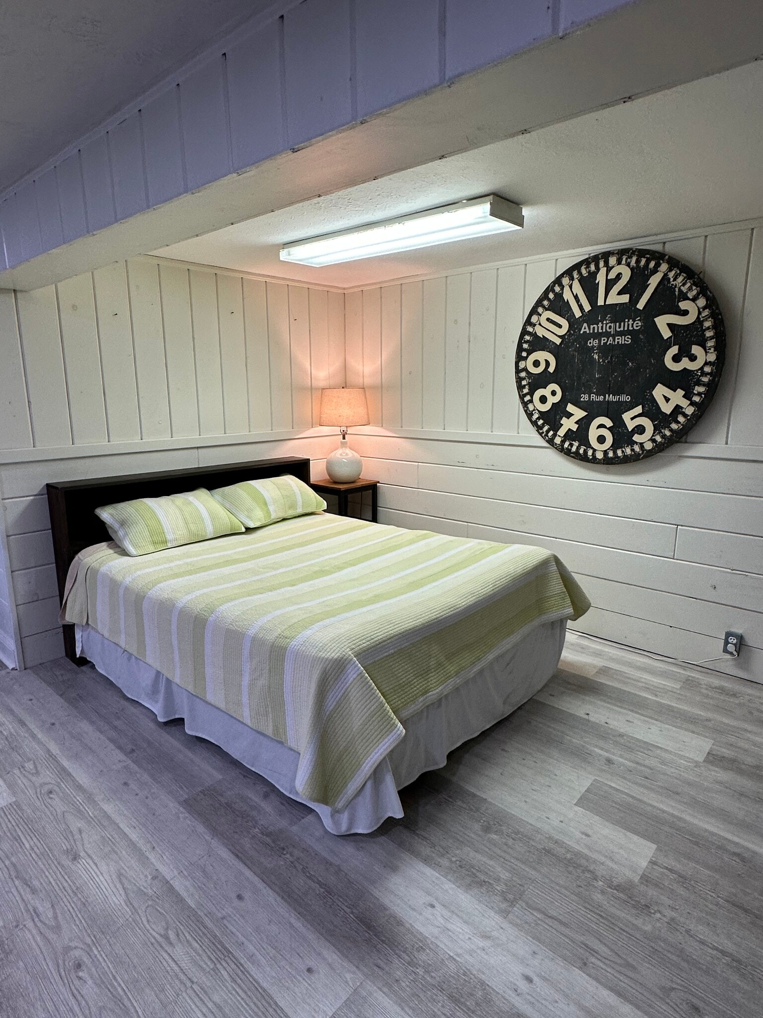 Full Size Bed - 2472 S Belvoir Blvd