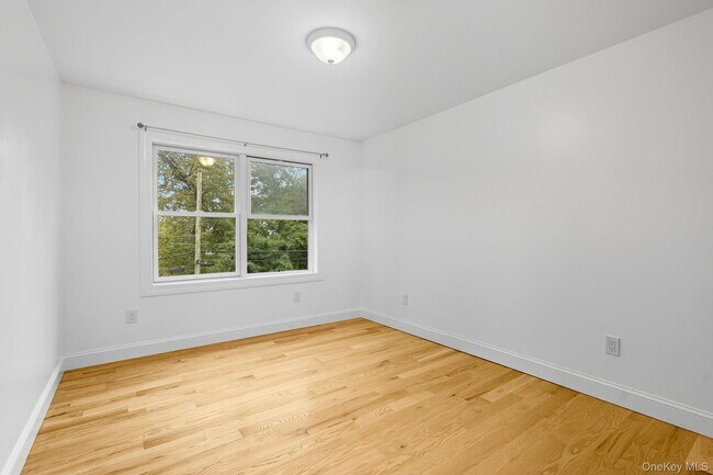Building Photo - 171 Frederic St