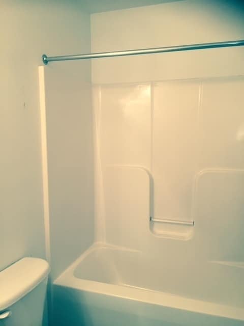 Building Photo - 308 4th St