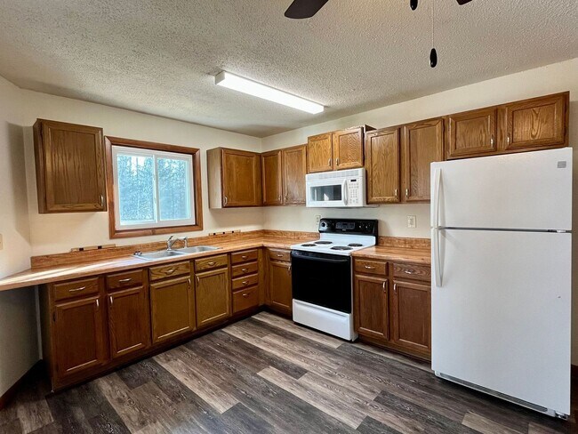 Building Photo - 149515-149515 Wineberry Ln
