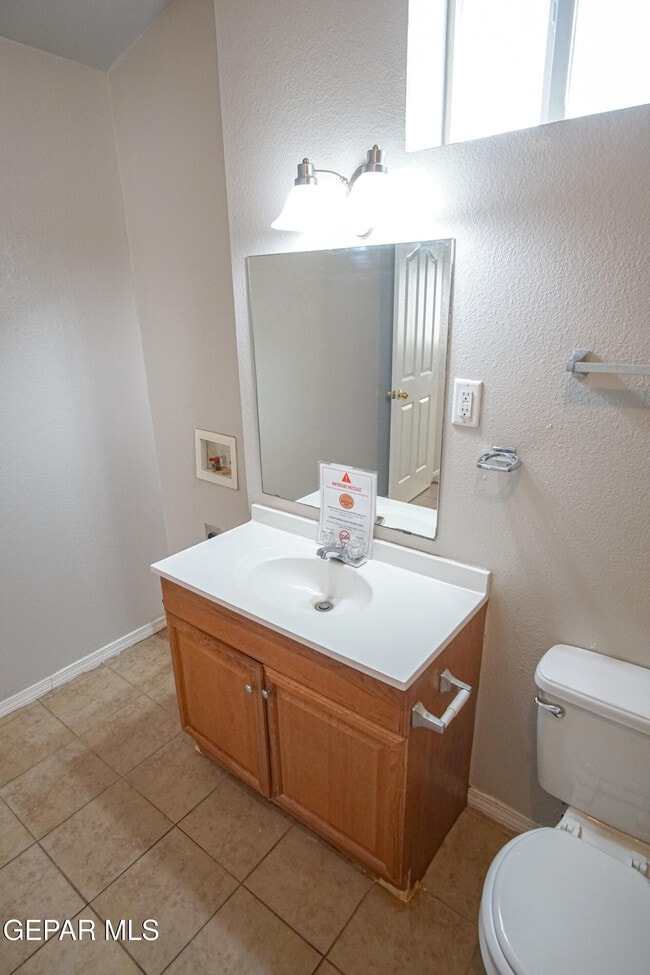 Building Photo - 3403 Pershing Dr