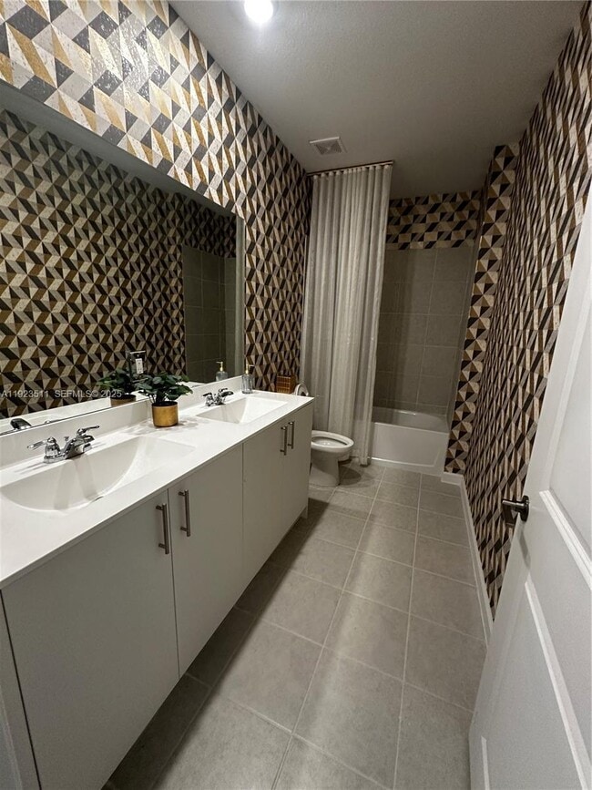 Building Photo - 2288 SE 30th St