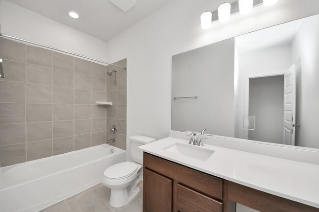 Building Photo - 18211 Hidden Dahlia Dr