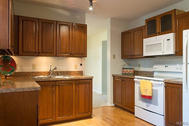 Building Photo - 9071 Wrenwood Ln