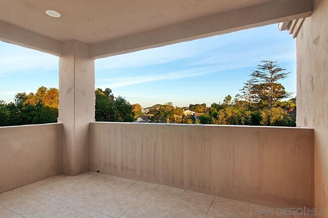 Building Photo - 927 Tingley Ln