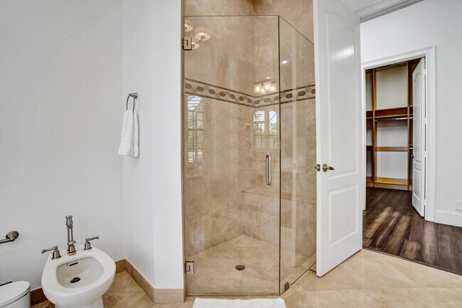Building Photo - 9210 Equus Cir