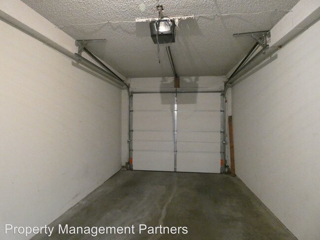 Building Photo - 2 br, 1 bath House - 10011 E Boston #104
