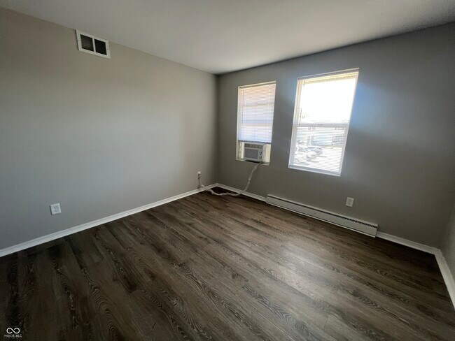 Building Photo - 3357 Ashley Ln