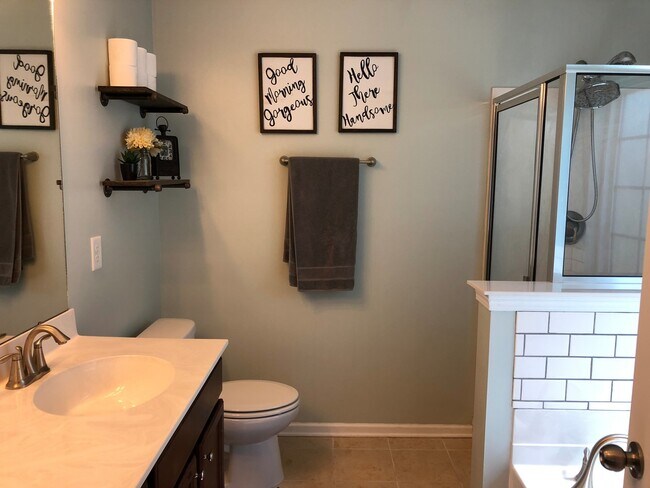 Building Photo - 4 Bedroom 2.5 Bath House in Cane Bay Plantation - Summerville