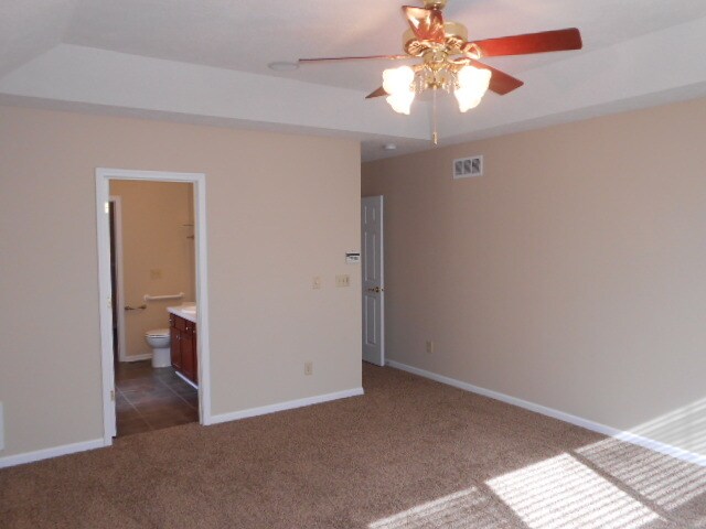 Building Photo - 8947 Creek View St