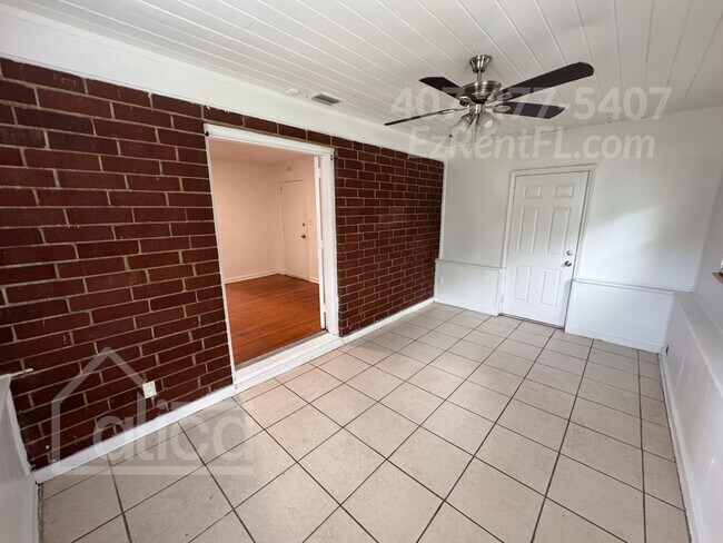Building Photo - Coming Soon – Charming & Convenient 3-Bedr...