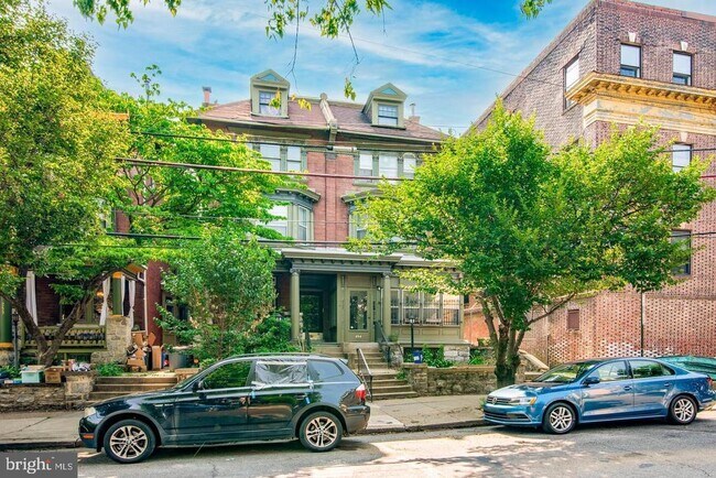 Primary Photo - 259 S 46th St