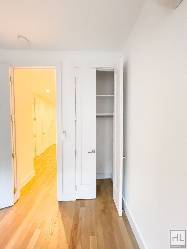 Building Photo - EAST 93 STREET / Upper East Side / Renovat...