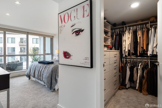 Building Photo - 708 Long Bridge St