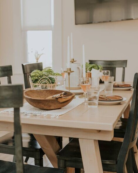 Building Photo - 3 S Surrey Ave