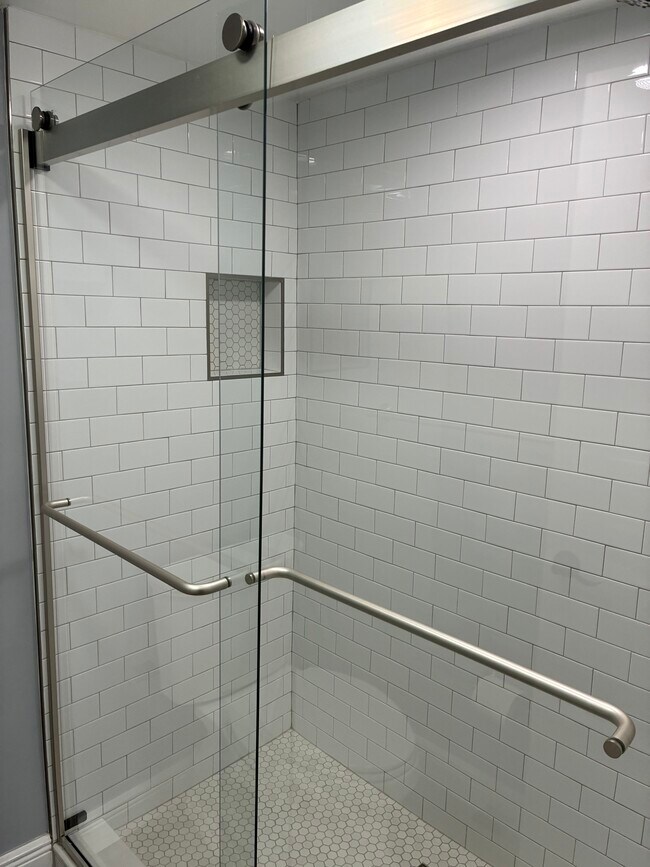 Building Photo - 31 Plantation Dr